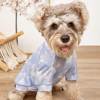 Нова лятна удобна, дишаща еластична дрехи за домашни любимци, която е боядисана в постепенно променящ се цвят, сладък дрехи за кучета, палта за кучета, дрехи за домашни любимци